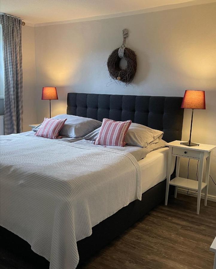 Friesen-Lodge Ferienwohnungen Breklum Bagian luar foto